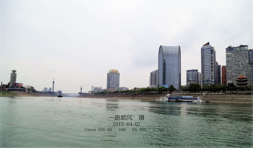 【城市春色 - 世界水电城宜昌江边风景摄影图片