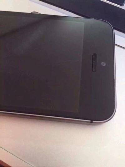 尚智智能 特价 5s三网16g 屏幕小划痕 实用党来