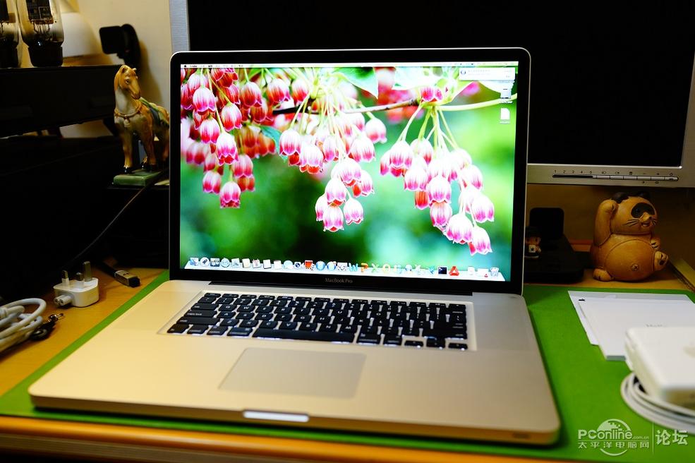 ☆★ 卖: Apple MacBook Pro 17寸 MD311 末代