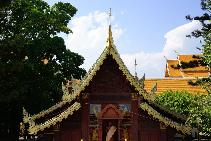 泰国清迈双龙寺