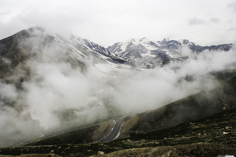 【烟雨天山路之2--神秘雪山摄影图片】风光旅