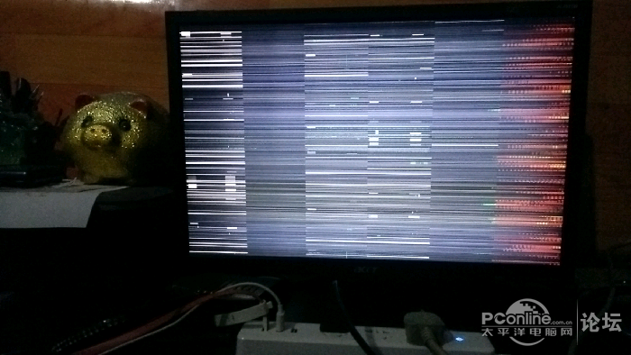 我的显示器怎了,是电脑显卡还是显示器坏了?_