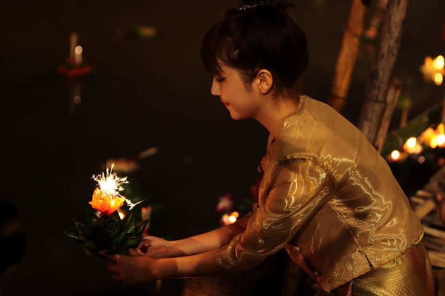 【【泰然独立】2015年11月泰国清迈水灯节休