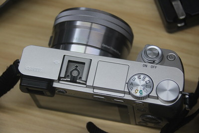 索尼A6000 套机16-50mm 双套头 55-210mm镜