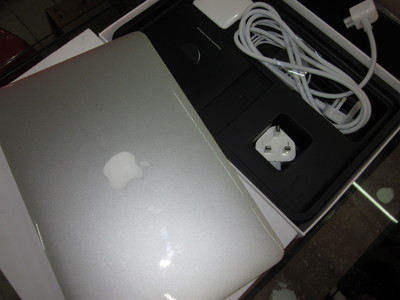 售]15年最新版本苹果Air i5 5代 箱说全笔记本_