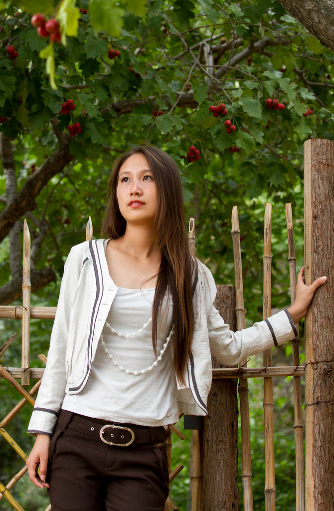 山村 美女