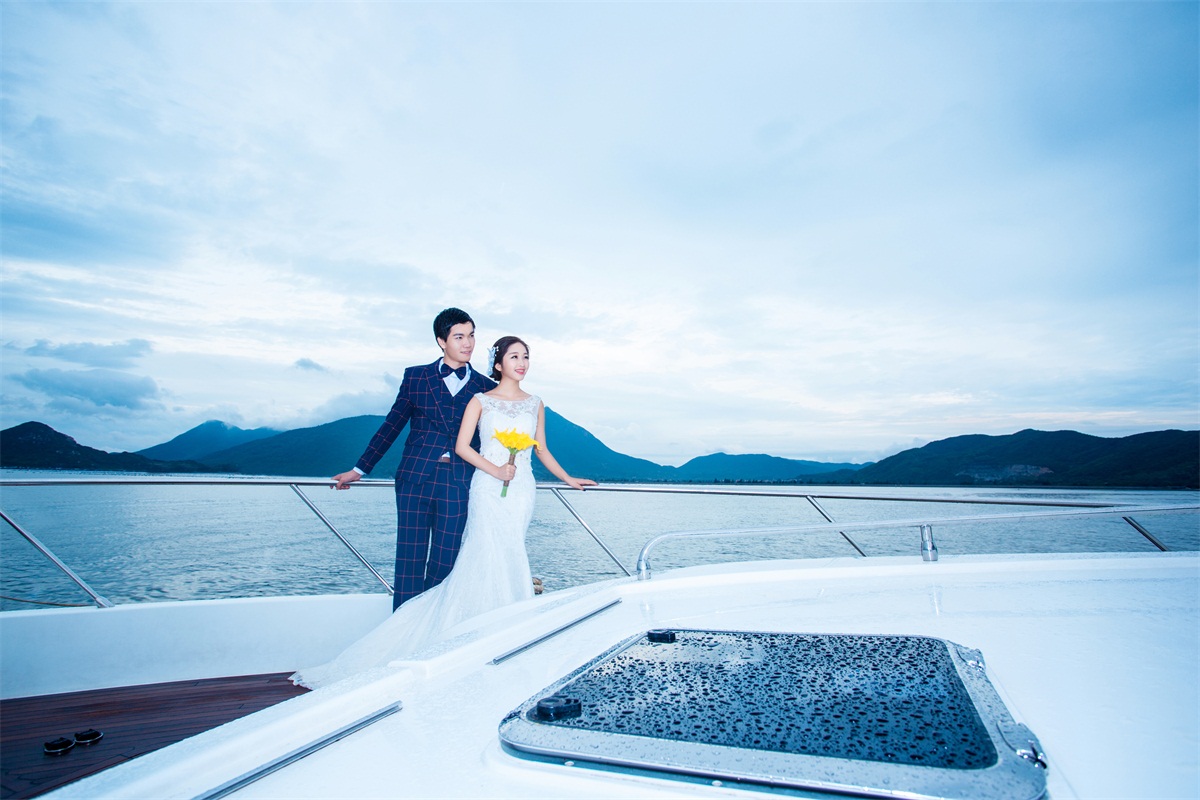 【海景游艇婚纱照摄影图片】人像摄影_我们的婚纱摄影_太平洋电脑网摄影部落
