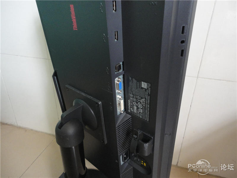 联想ThinkVision L220X S-PVA显示器_二手电