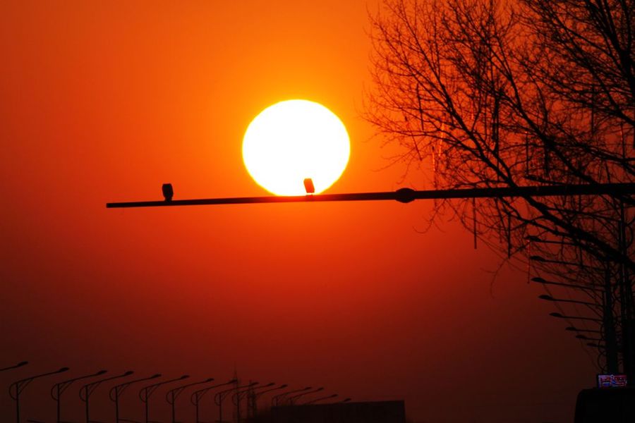 托起太阳