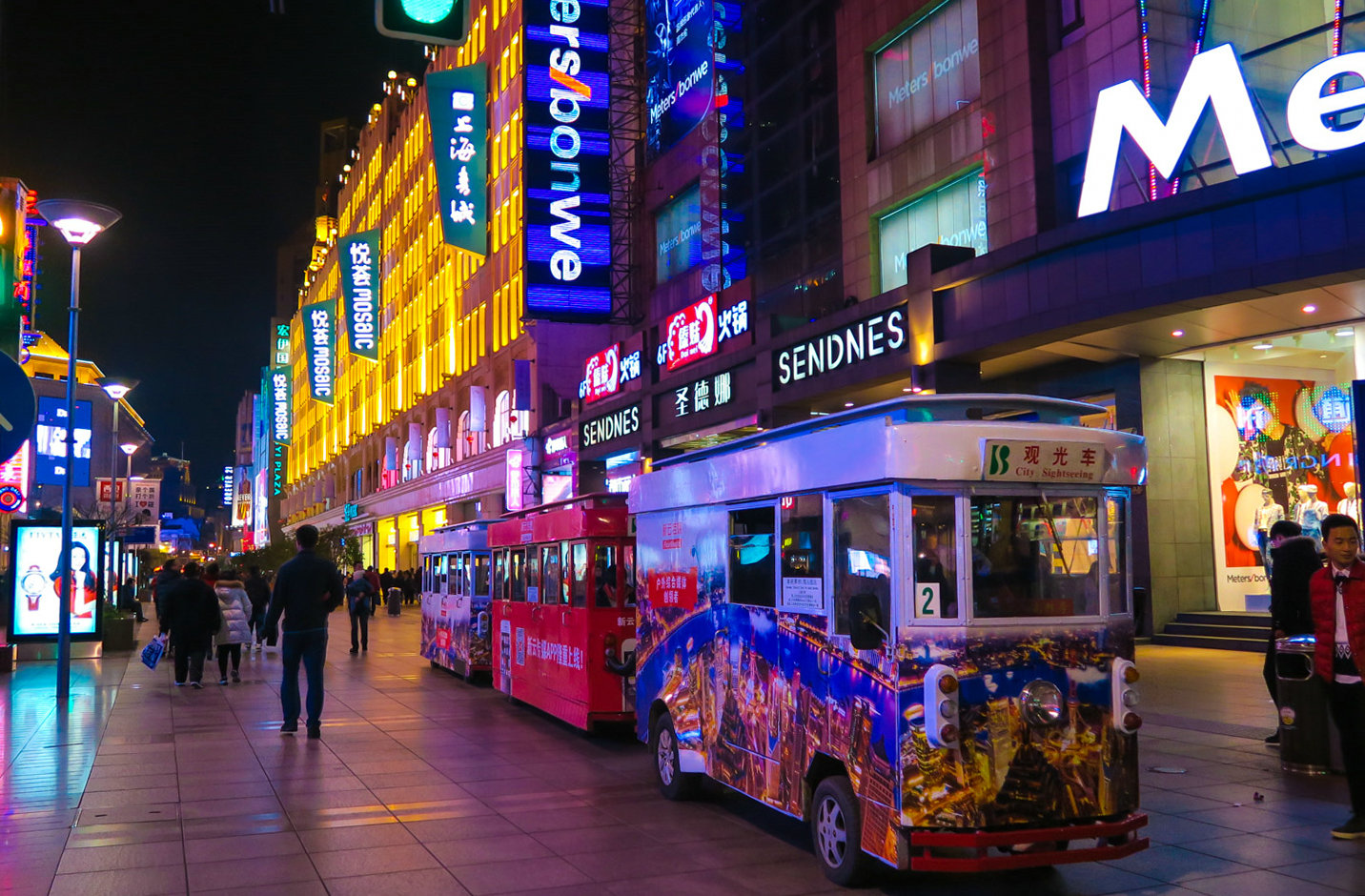 上海南京路夜景 1