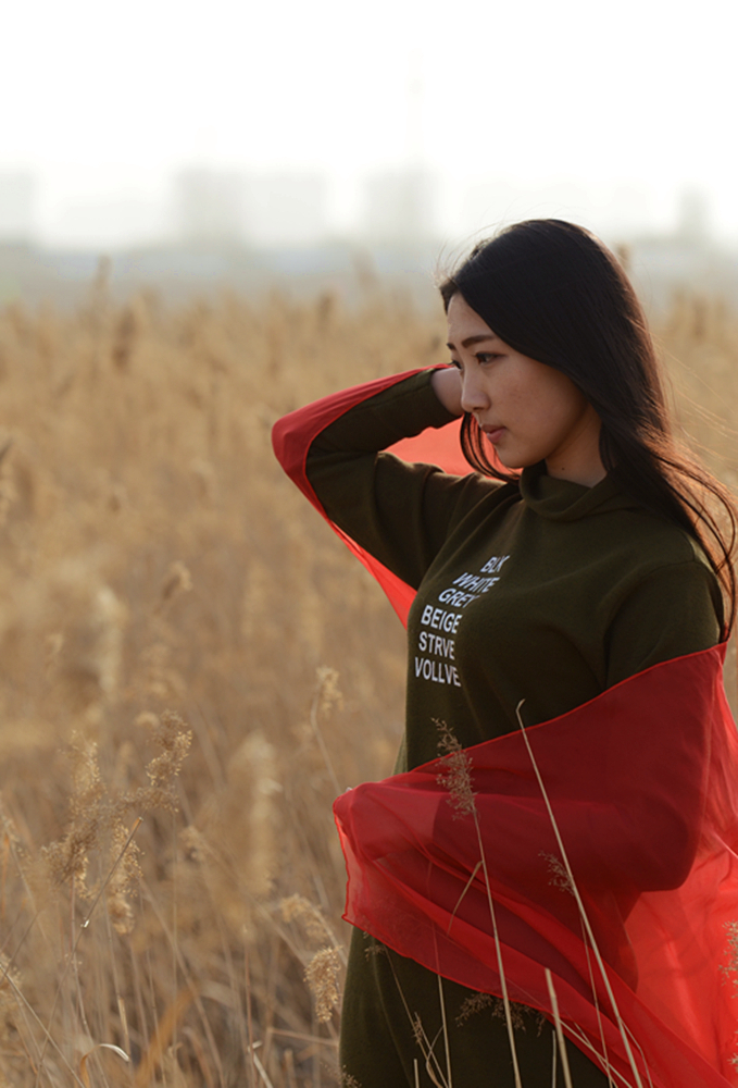 情系芦苇荡---人像习作