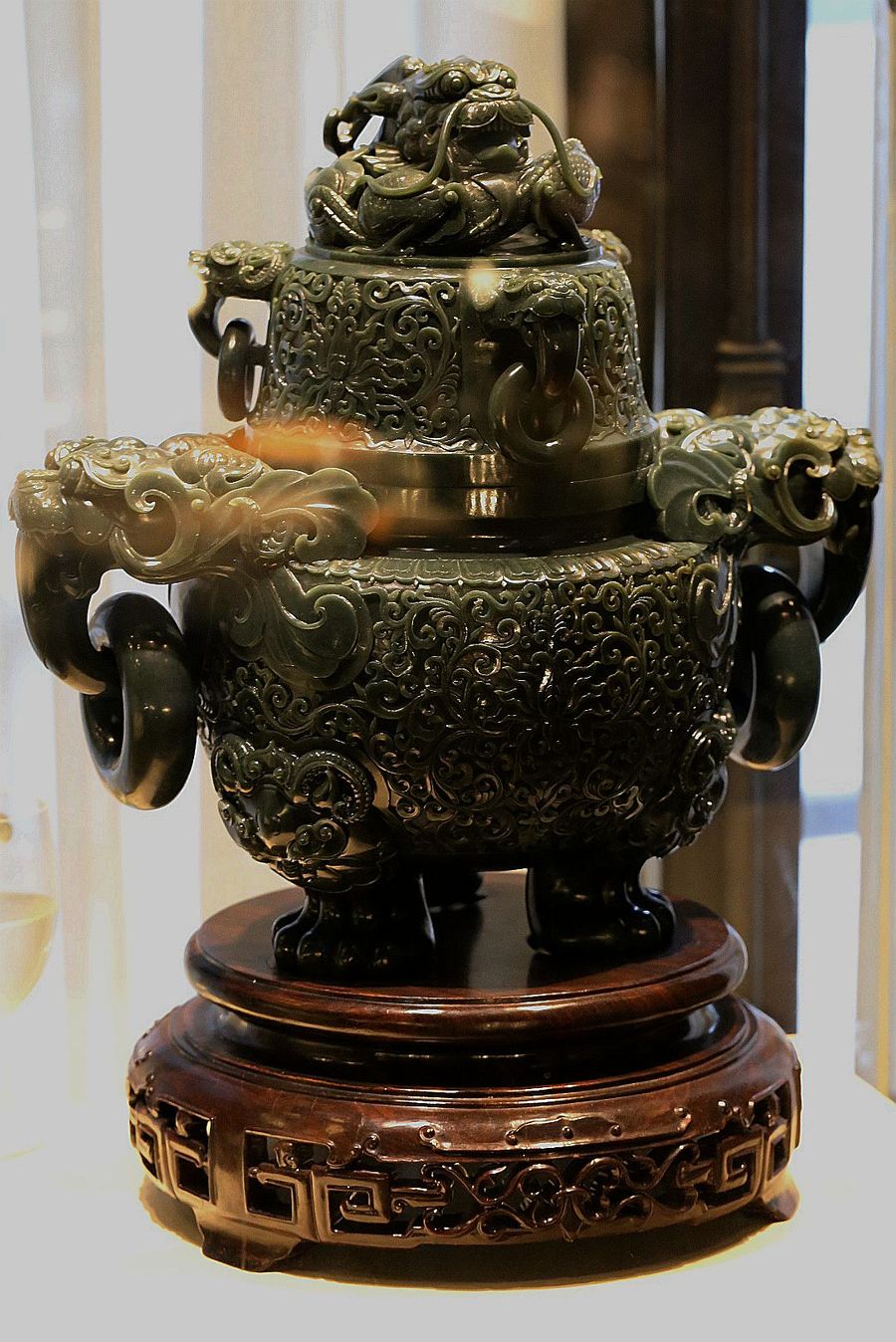 【上海工艺美术博物馆小记(2)玉器;翡翠和金银