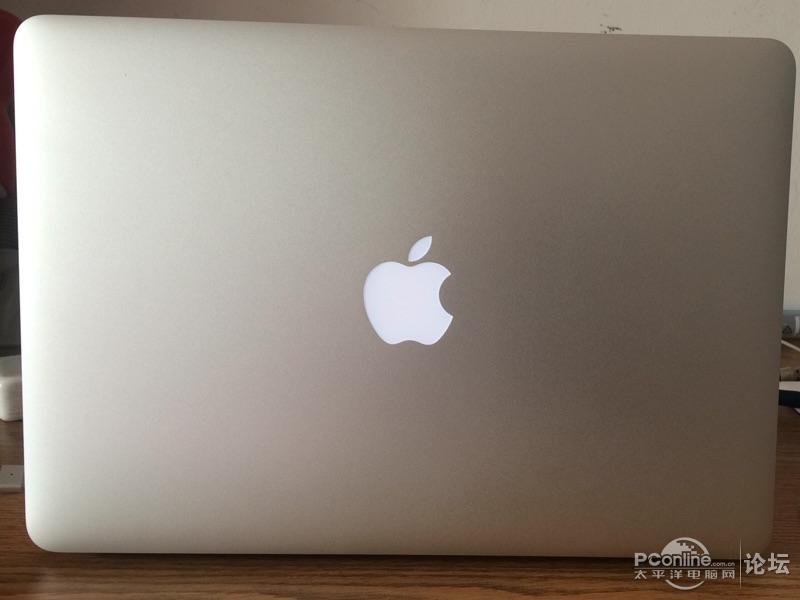 9新无划痕 苹果笔记本MacBook PRO(8GB) 50