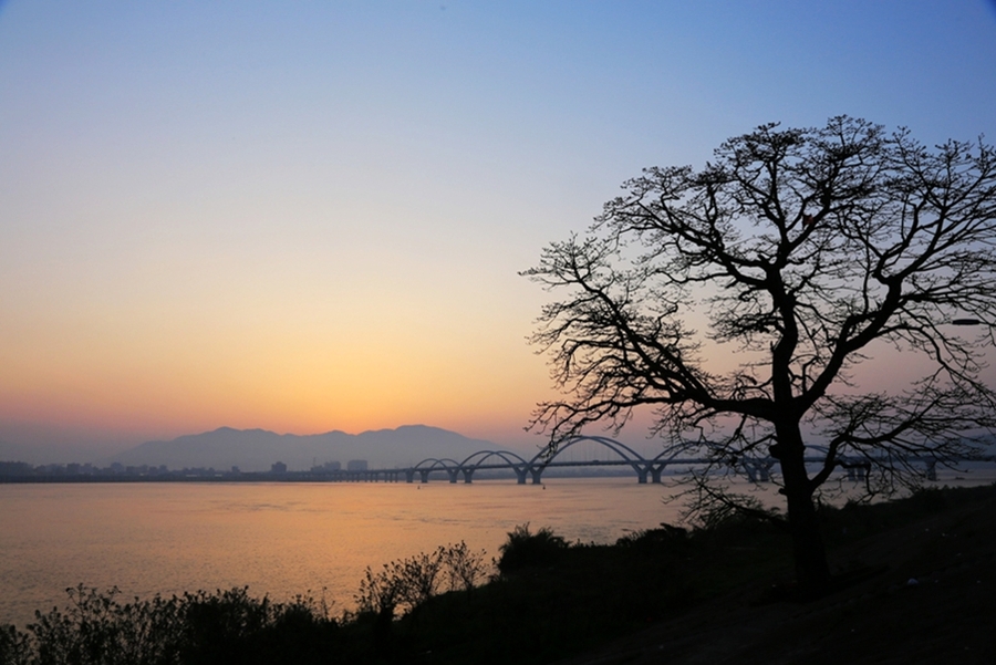韩江早晨