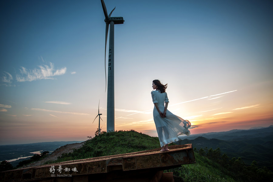 【我在风中等候着你摄影图片】人像摄影_太平洋电脑网