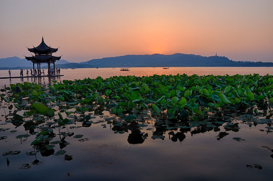 f8              iso:    100 查看大图 手机看图 作品简介 杭州西湖
