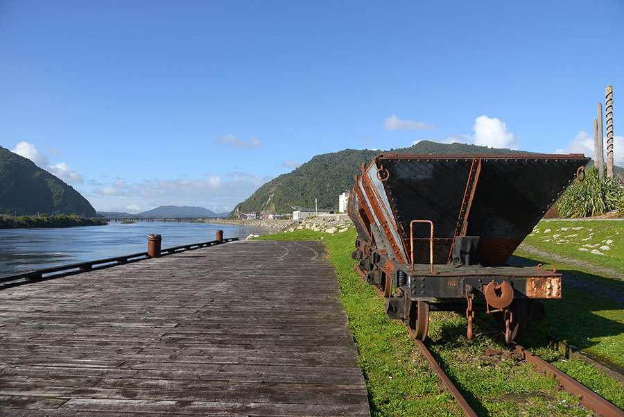 【新西兰旅游图片--南岛 西海岸港口城格雷茅斯