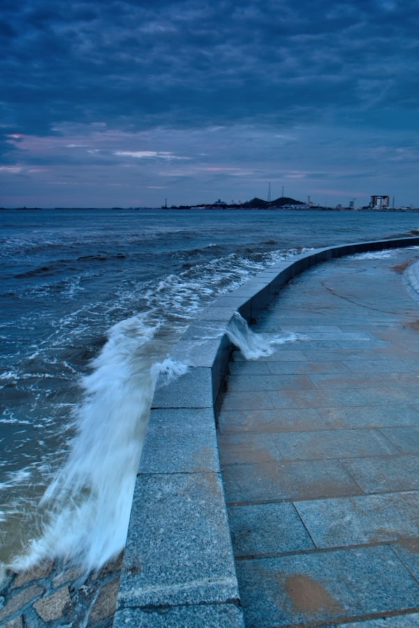 不经历风雨 怎么见彩虹