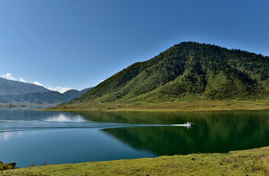 湖光山色