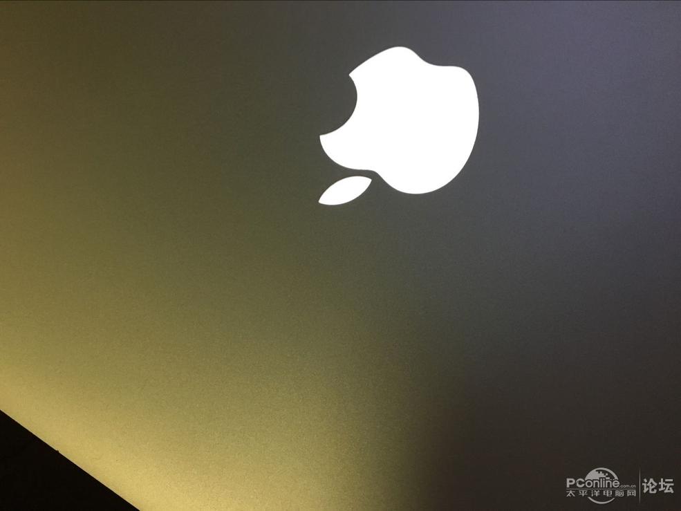 苹果13.3寸超薄air笔记本99新成色开关机10秒
