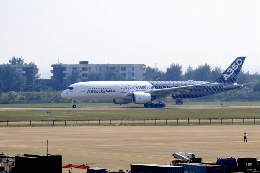 飞机——珠海航展【空客-a350首秀珠海】