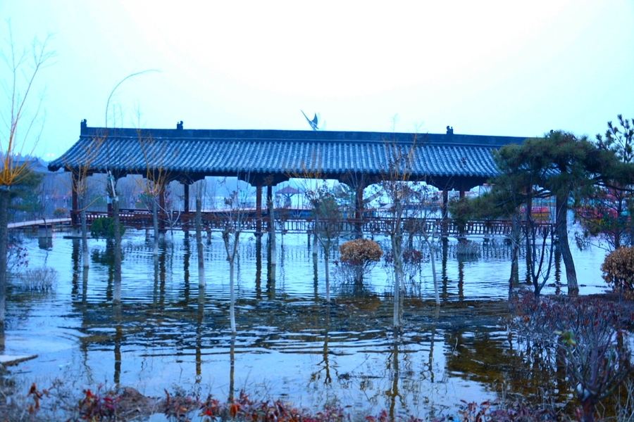 河北磁县溢泉湖 (共 11 p)