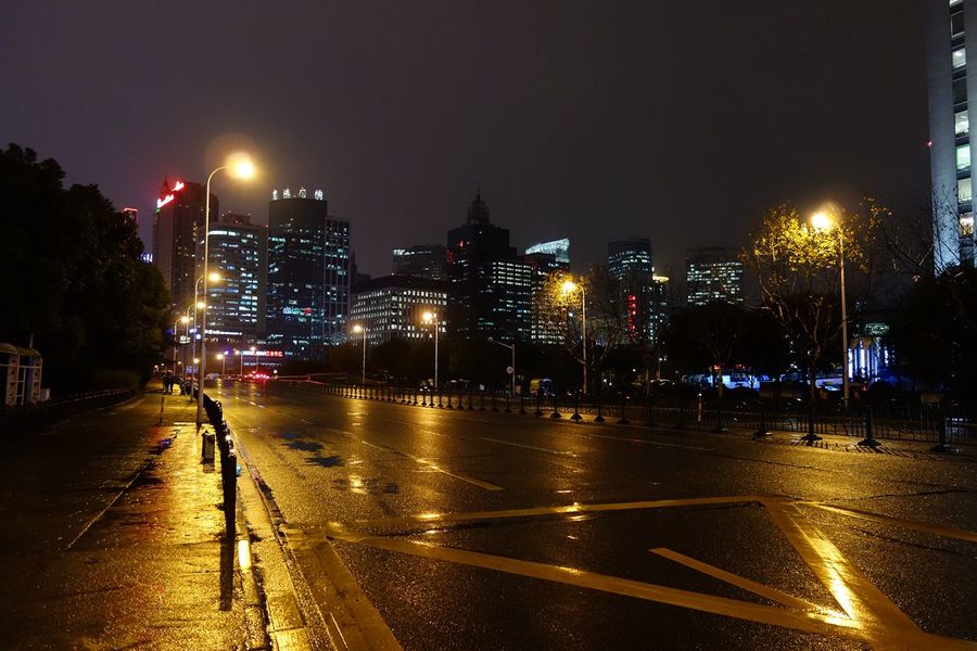 东方路街拍夜景