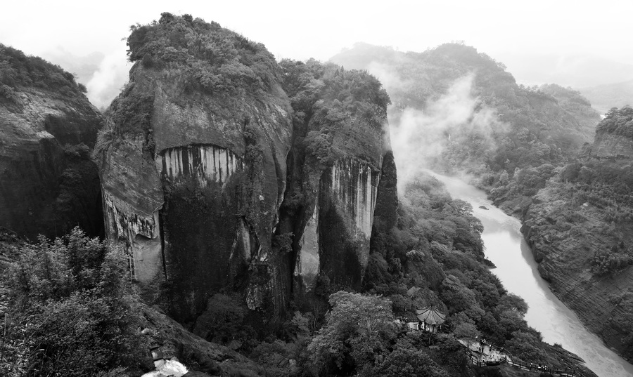 黑白武夷山水间