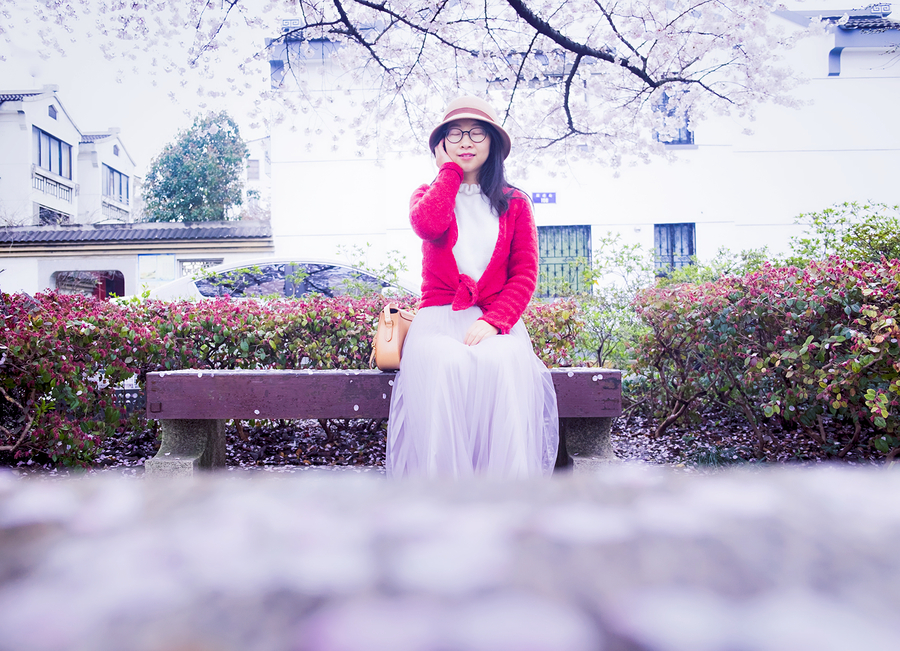 【享受樱花雨摄影图片】人像摄影
