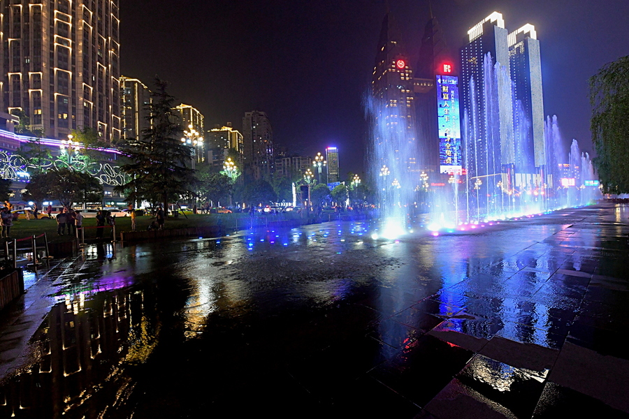 【重庆夜景之南滨路摄影图片】风光摄影
