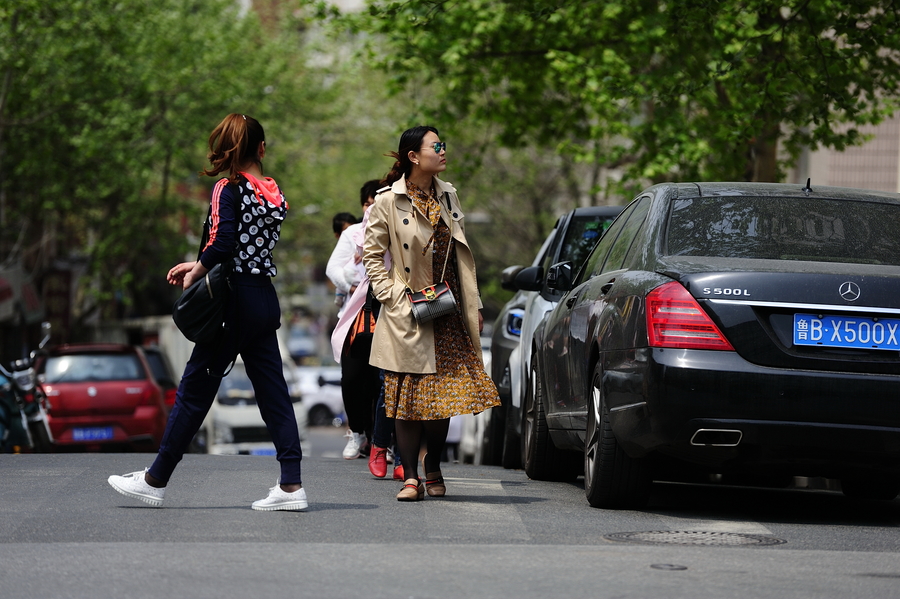 【五一青岛扫街摄影图片】人像摄影_太平洋电脑网摄影部落