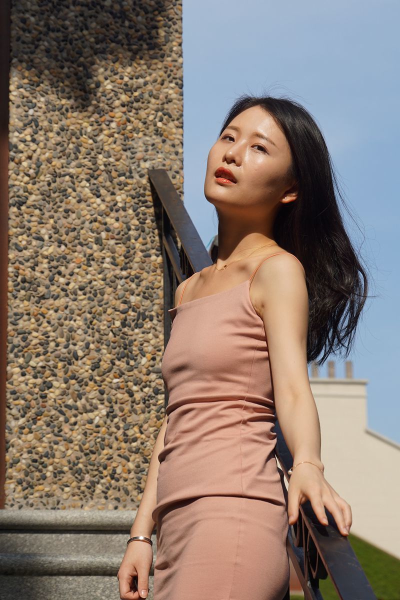 【抓拍的人像摄影图片】人像摄影_太平洋电脑网摄影