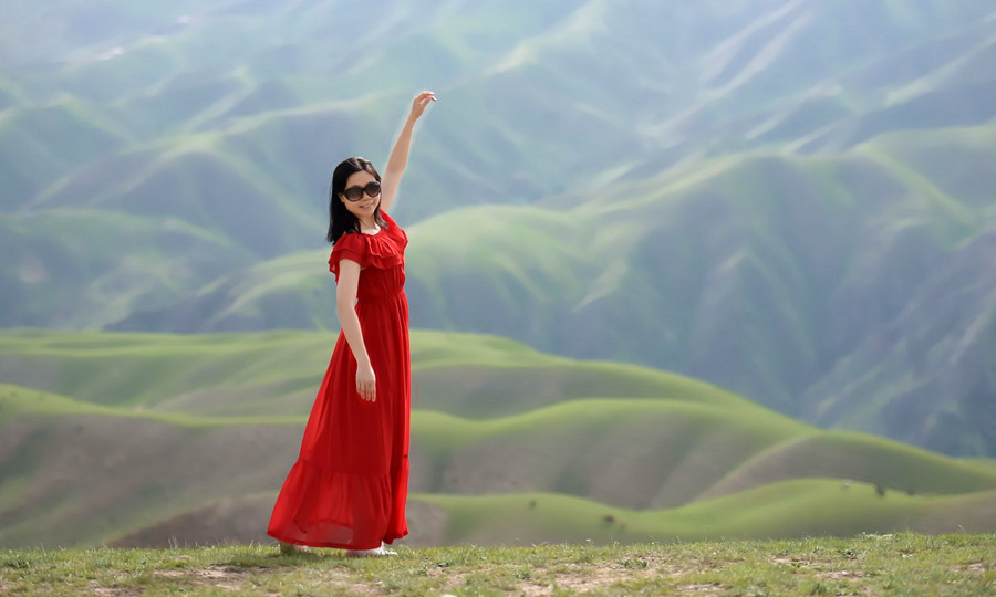 拍摄于新疆人体草原