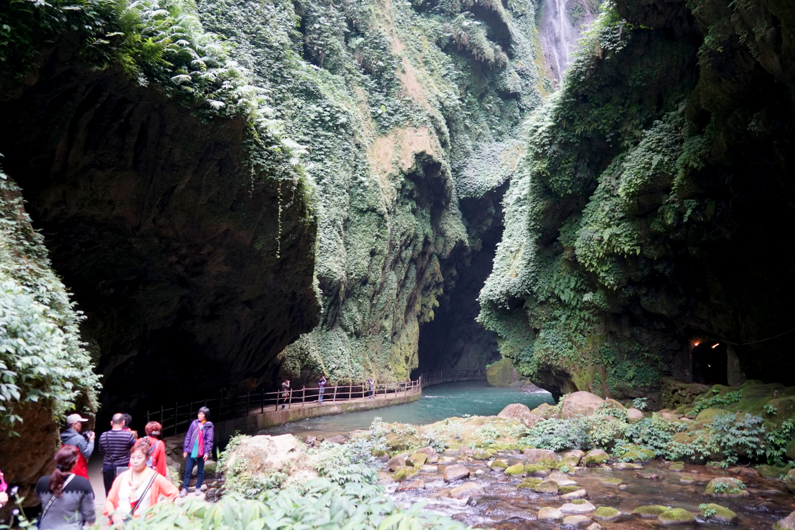 广西通灵大峡谷