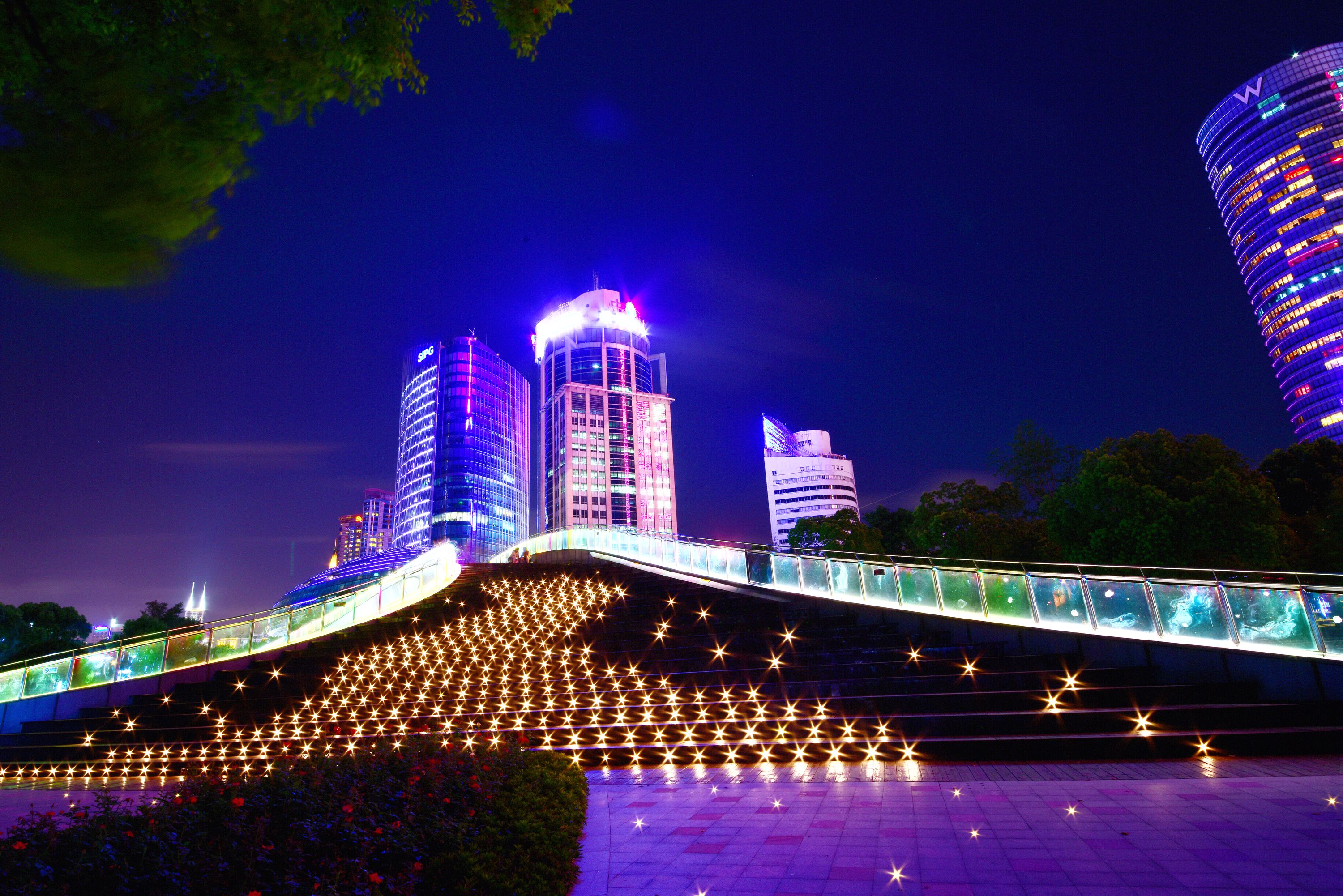 北外滩滨江绿地夜景随拍