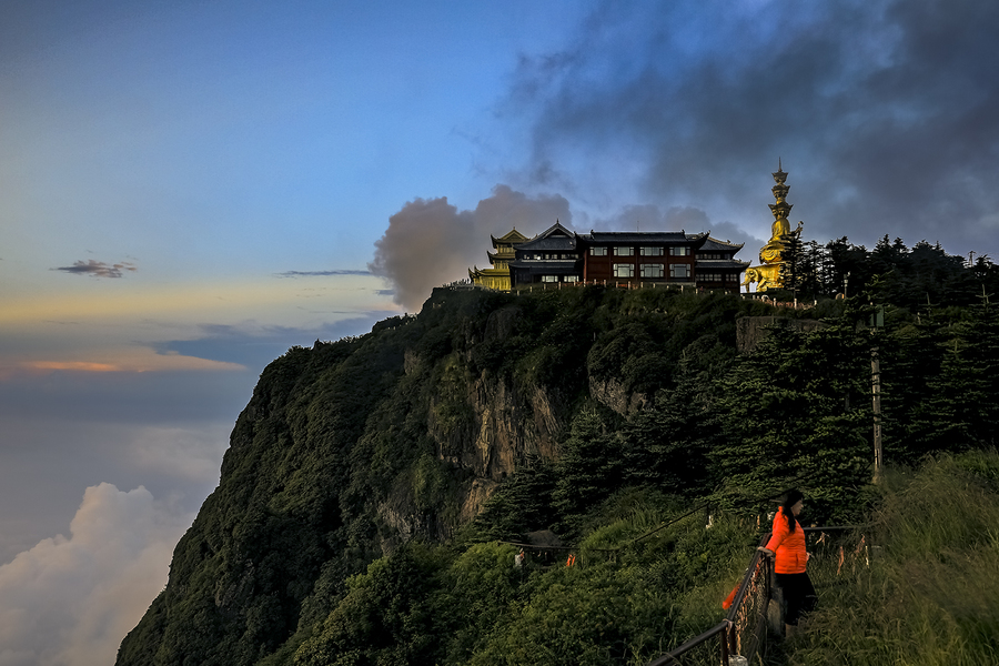 峨眉山风光