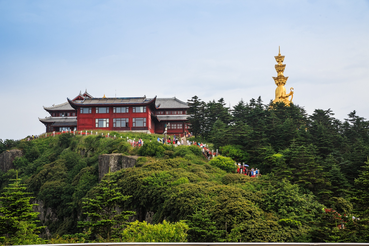 峨眉山金顶风光