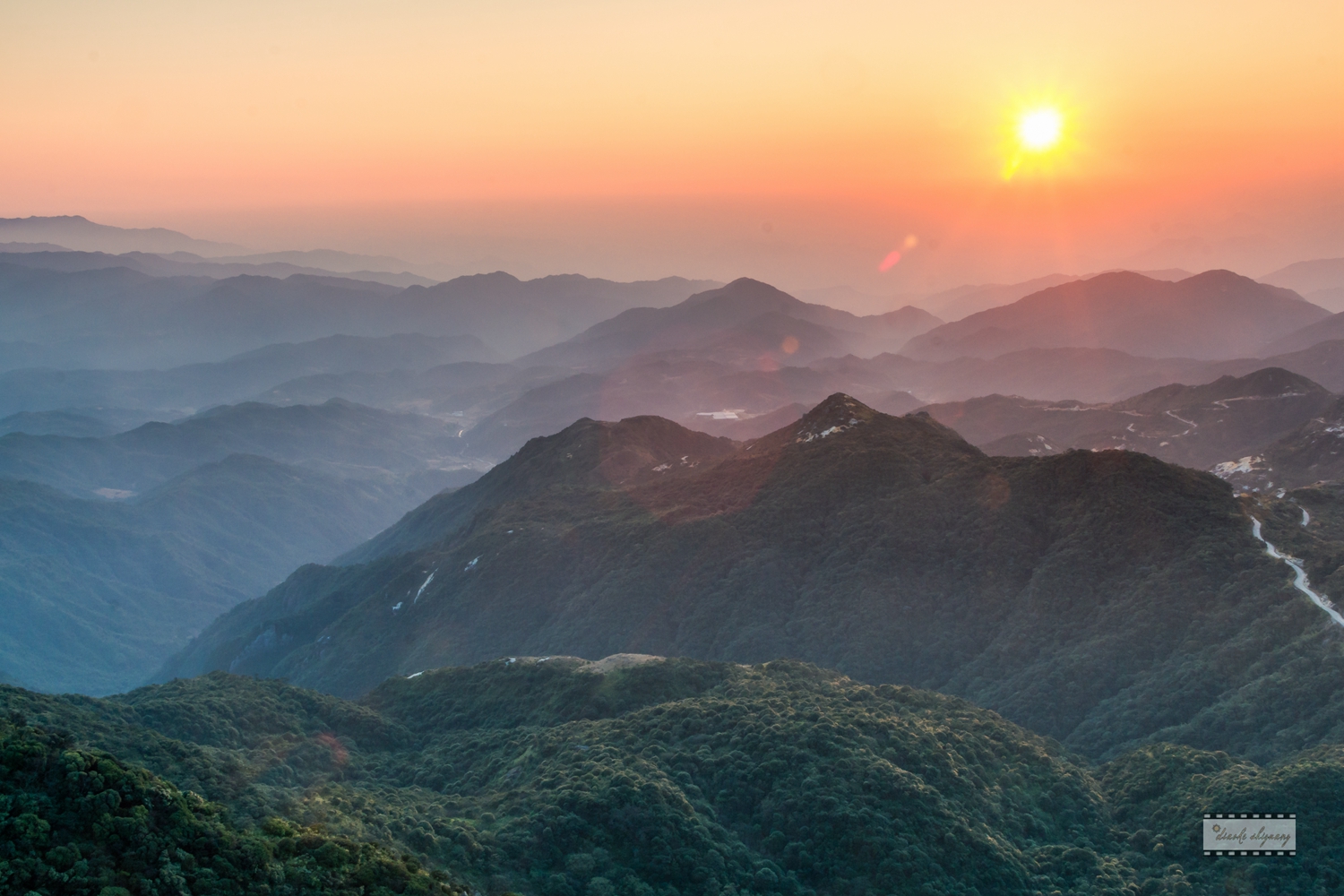 山河壮美,磅礴大气!莽山(石坑崆)