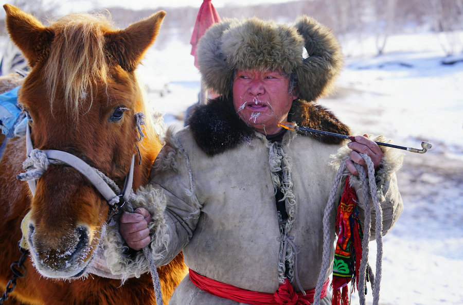 乌兰布统--蒙古人