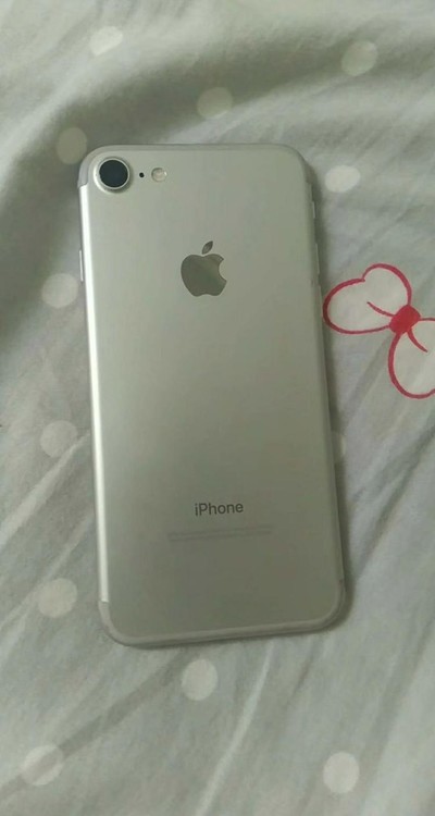 苹果 iPhone7 银色 32G 港澳版 自用机 ip7银色
