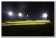 高尔夫练习场夜景