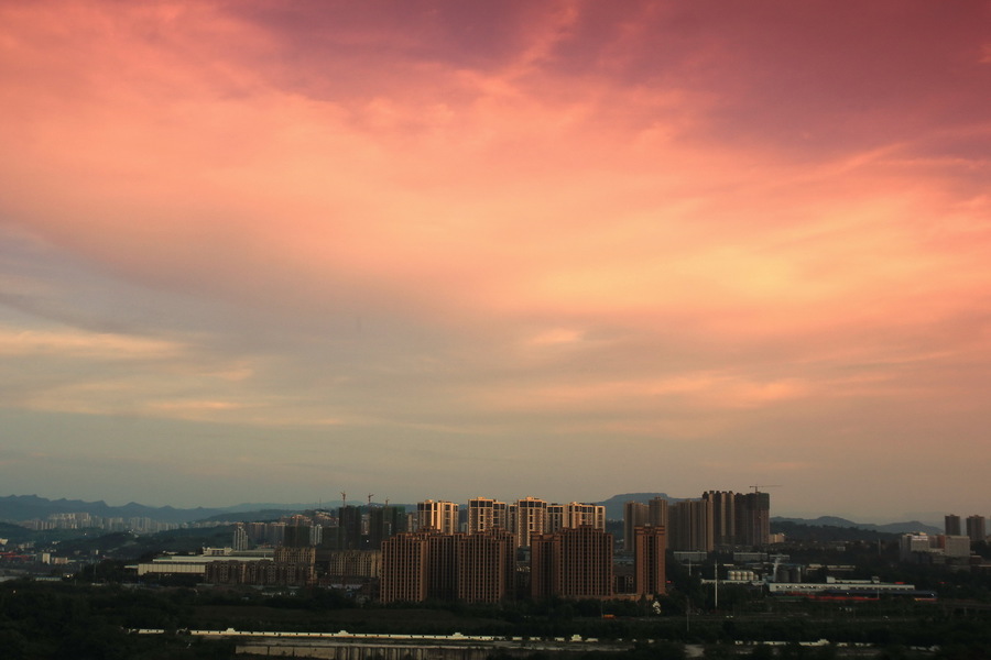 黄昏时的窗外风景 (共p)