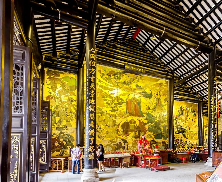 89轻骑  广州都城隍庙的金漆壁画