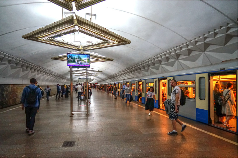 【俄罗斯游记--莫斯科地铁(续)摄影图片】风光摄影_太平洋电脑网摄影部落