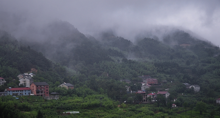 安吉董岭村