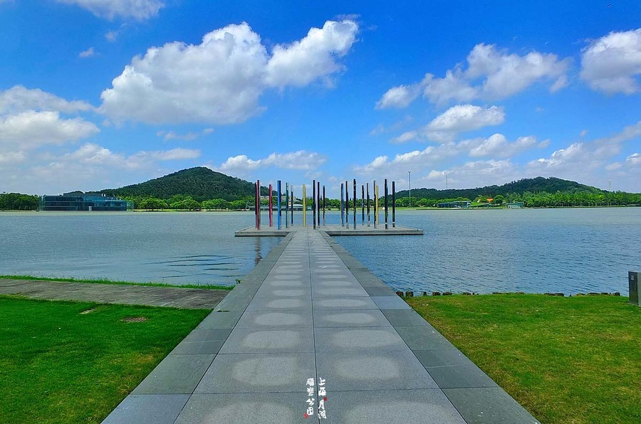 上海月湖雕塑公园 2 (共 10 p)