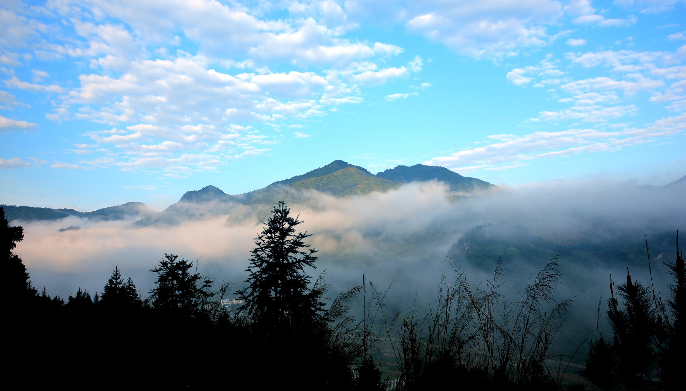 有山曰仙境佛国