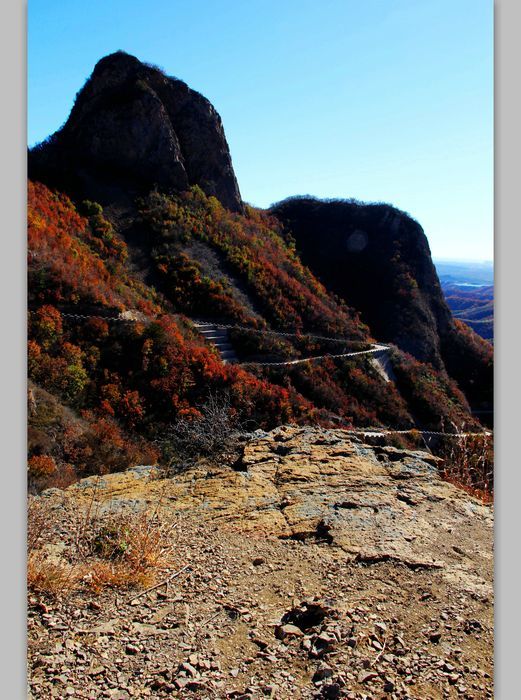 多彩的锥子山