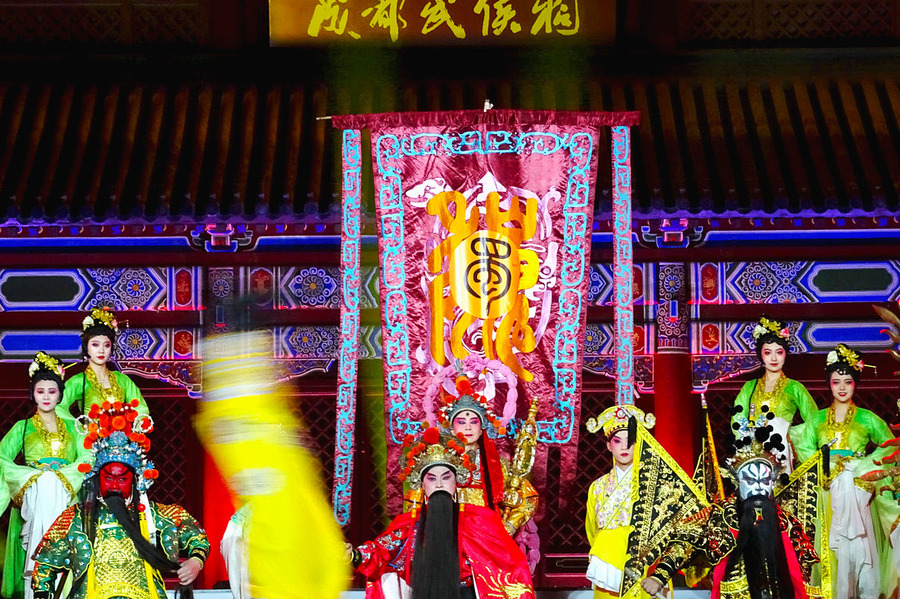 新颖的川剧变脸艺术