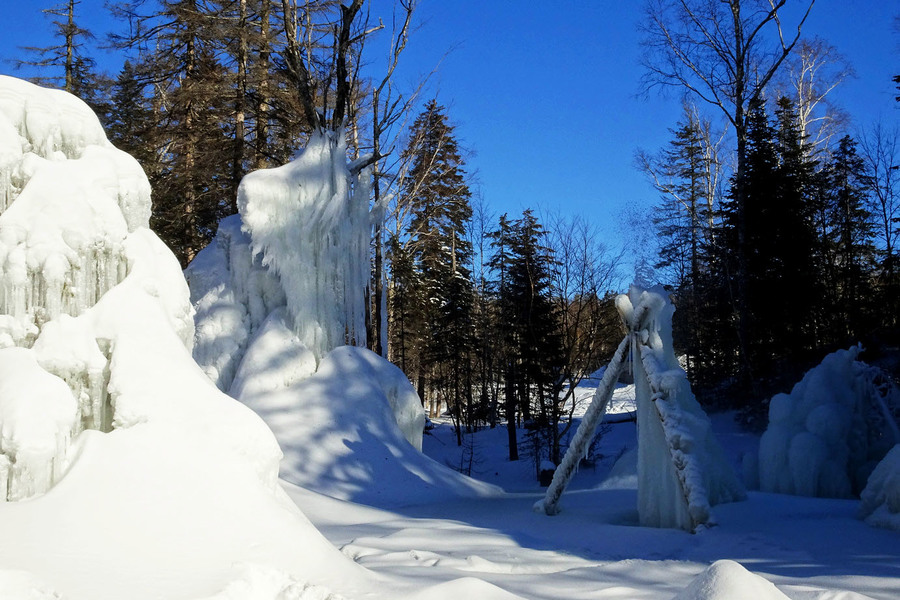 冰和雪谷